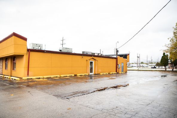 400 W South St, Plano, IL 60545